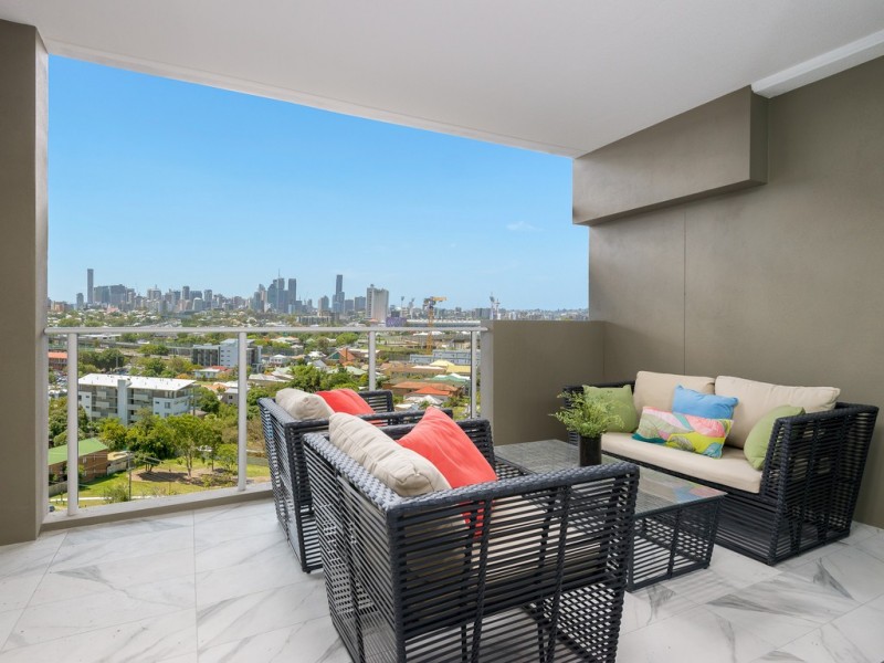 70 Carl Street, Woolloongabba QLD 4102