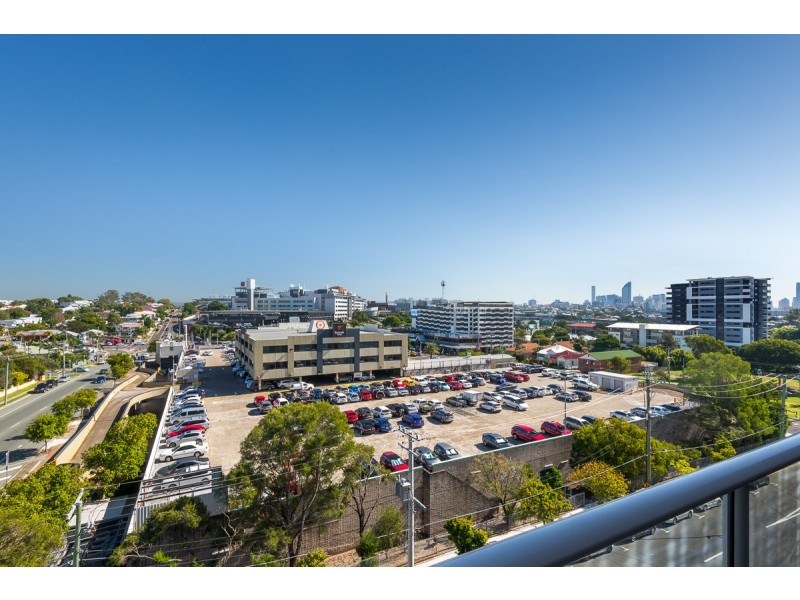 70 Carl Street, Woolloongabba QLD 4102