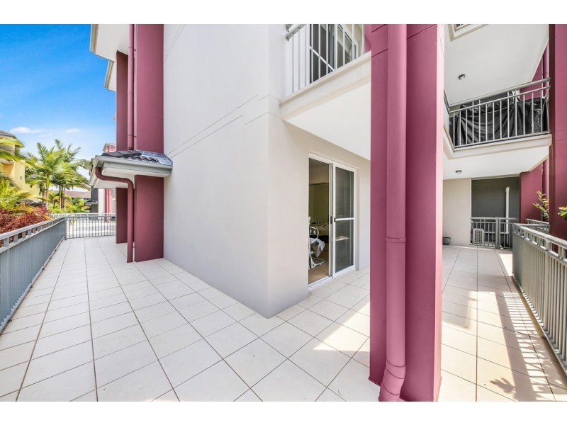 502/33 Clark Street, Biggera Waters QLD 4216