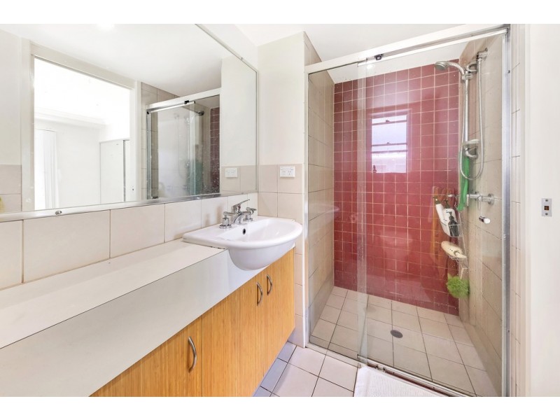 502/33 Clark Street, Biggera Waters QLD 4216