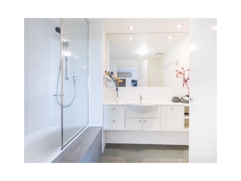 3WL10/3 Parkland Boulevard, Brisbane City QLD 4000