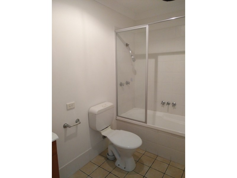 590 PINE RIDGE ROAD, Coombabah QLD 4216