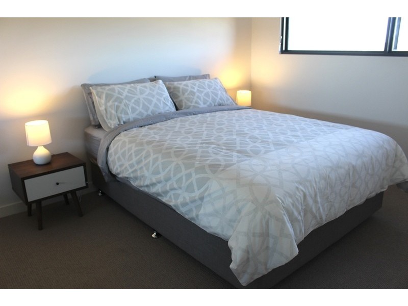 1 Bedroom / 70 Carl Street, Woolloongabba QLD 4102