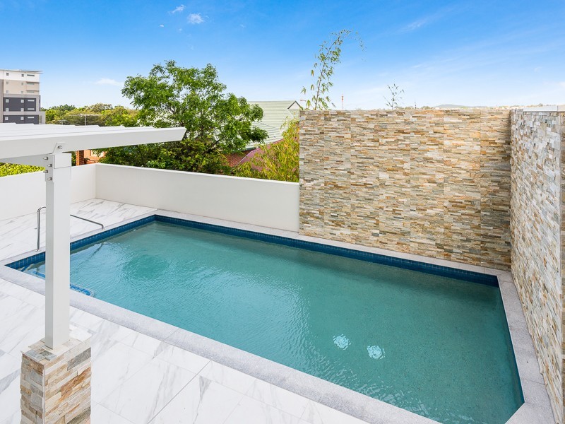 1 Bedroom / 70 Carl Street, Woolloongabba QLD 4102