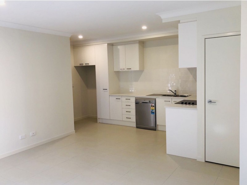 2/16 Sandy Close, Browns Plains QLD 4118