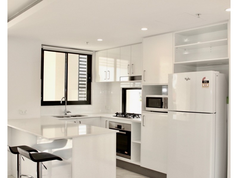 70-74 Carl Street, Woolloongabba QLD 4102