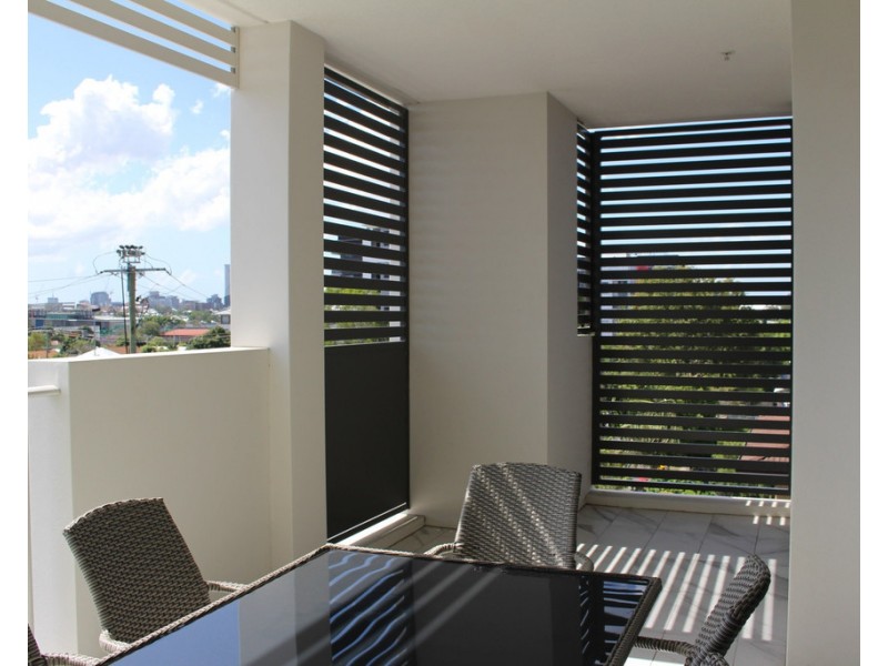 70-74 Carl Street, Woolloongabba QLD 4102