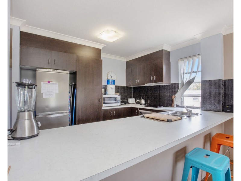 2/22 Oleander Avenue, Biggera Waters QLD 4216