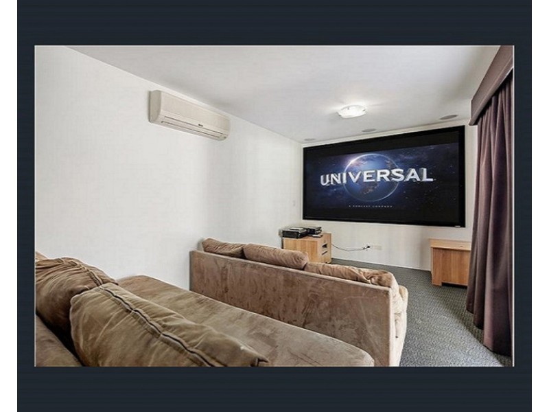 2/22 Oleander Avenue, Biggera Waters QLD 4216