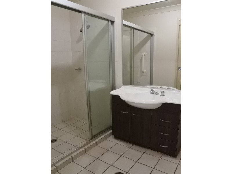 590 PINE RIDGE ROAD, Coombabah QLD 4216