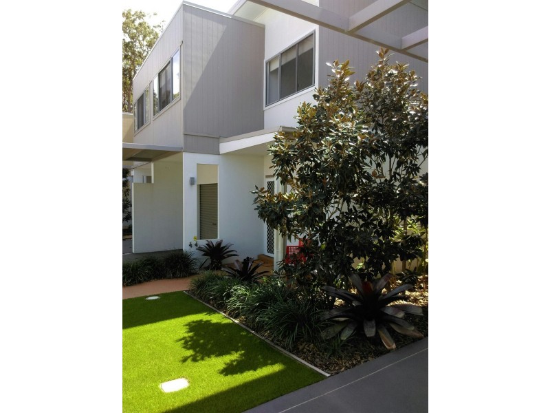 Coombabah QLD 4216