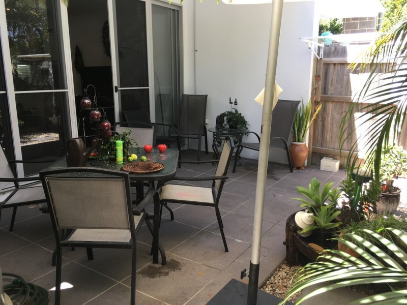 Coombabah QLD 4216