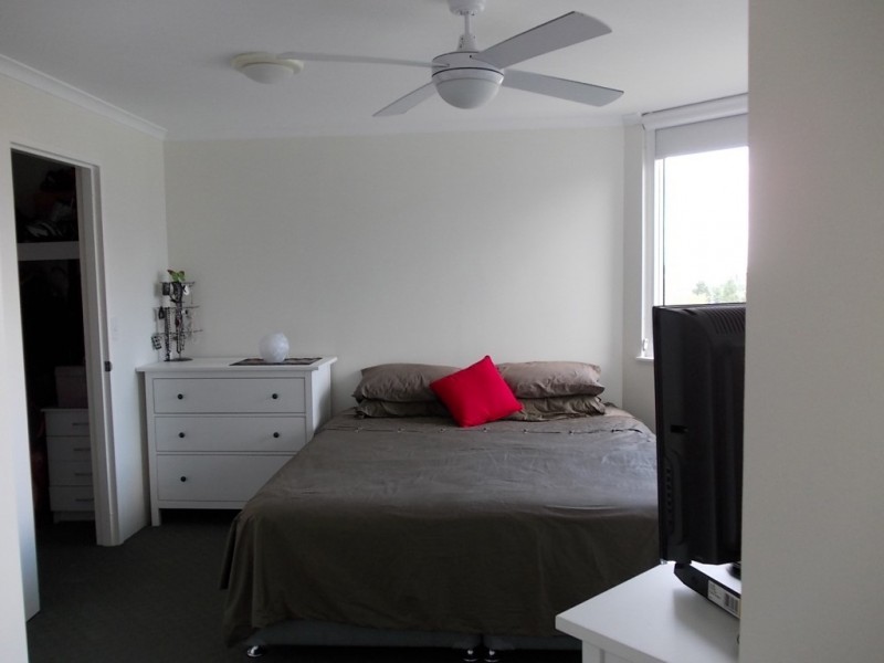 57 Lambert St, Kangaroo Point QLD 4169