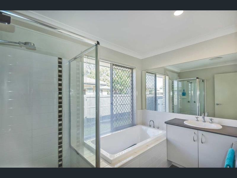 17 Tasman Street, Bray Park QLD 4500