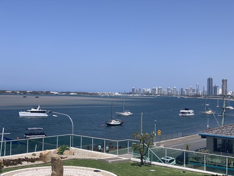 300 Marine Parade, Labrador QLD 4215