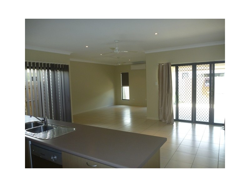 90 Lemongrass Lane, Kirwan QLD 4817