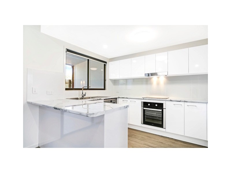 44-48 Fairmeadow Rd, Nambour QLD 4560