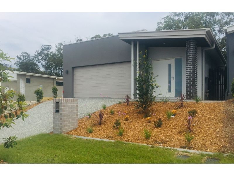 33 Rivina Circuit, Coomera QLD 4209