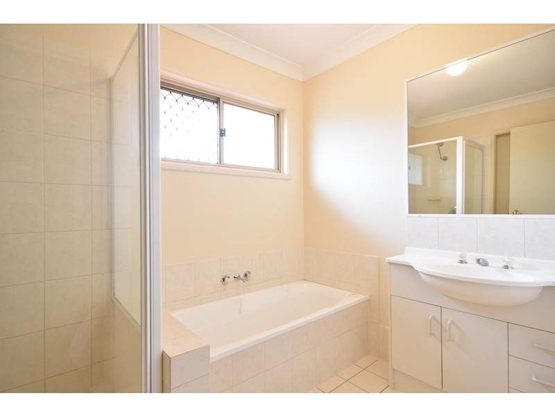 77 Nursery Avenue, Runcorn QLD 4113