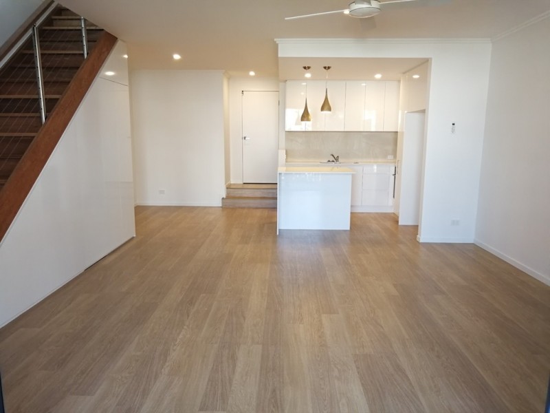 19 Broolyn Crescent, Robina QLD 4226