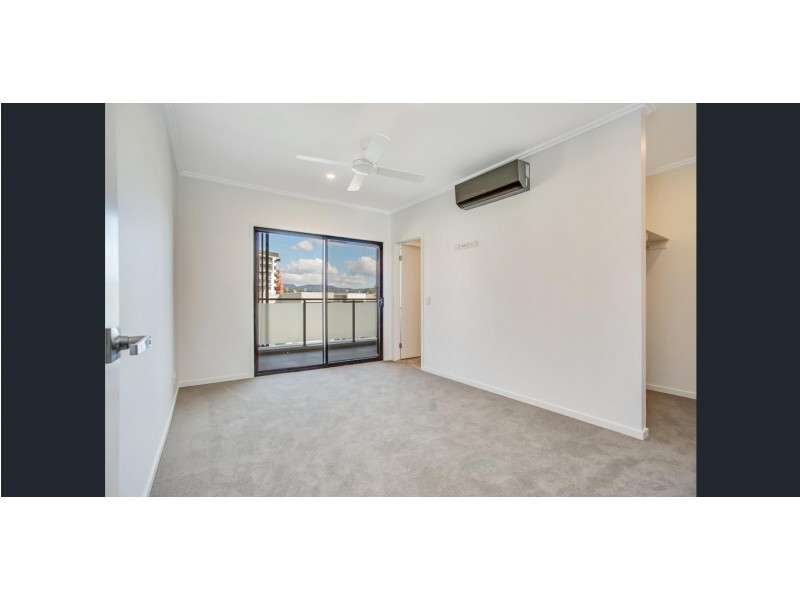 19 Broolyn Crescent, Robina QLD 4226