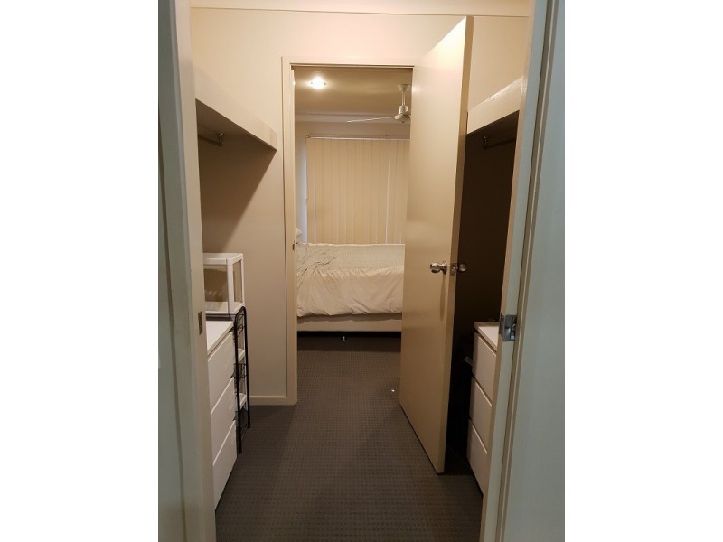 ACM/590 PINE RIDGE ROAD, Coombabah QLD 4216
