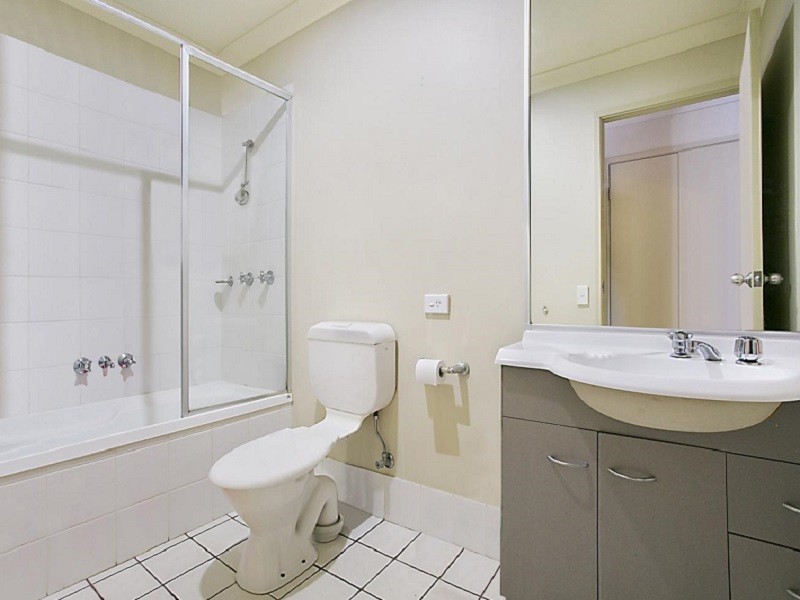 ACM/590 PINE RIDGE ROAD, Coombabah QLD 4216