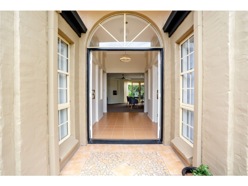 41 Desert Falls Crescent, Parkwood QLD 4214