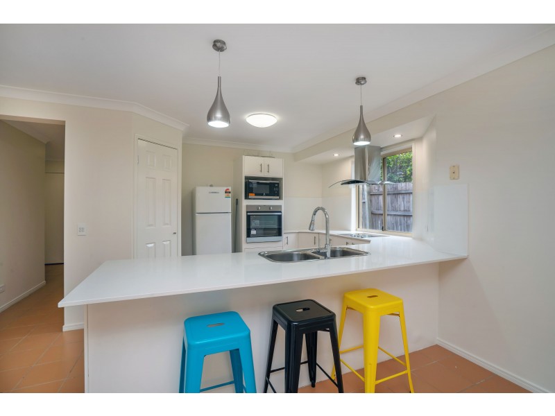 41 Desert Falls Crescent, Parkwood QLD 4214