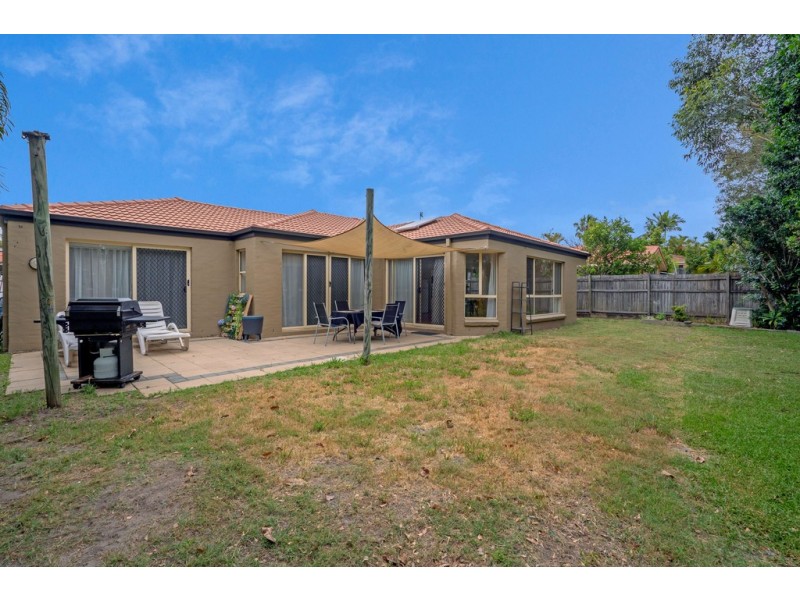 41 Desert Falls Crescent, Parkwood QLD 4214