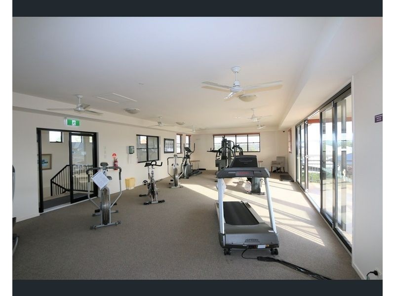 72 Greenway Cct, Mount Ommaney QLD 4074