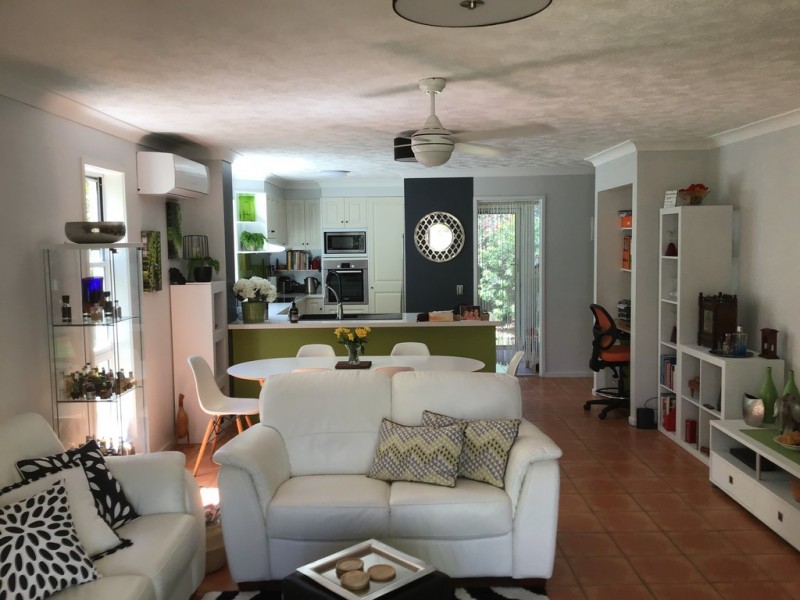 9/8-16 Dalpura street, Chevron Island QLD 4217