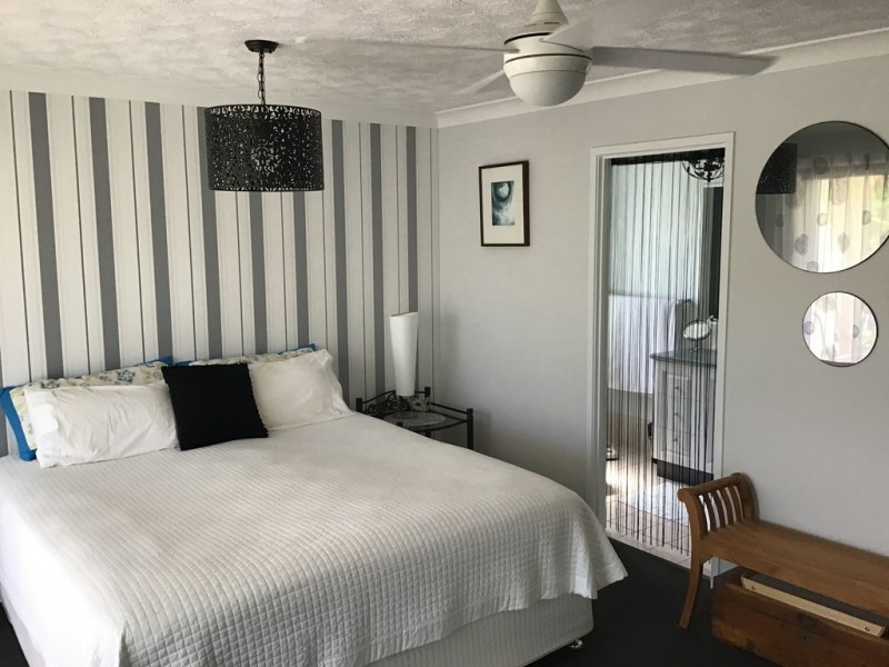 9/8-16 Dalpura street, Chevron Island QLD 4217