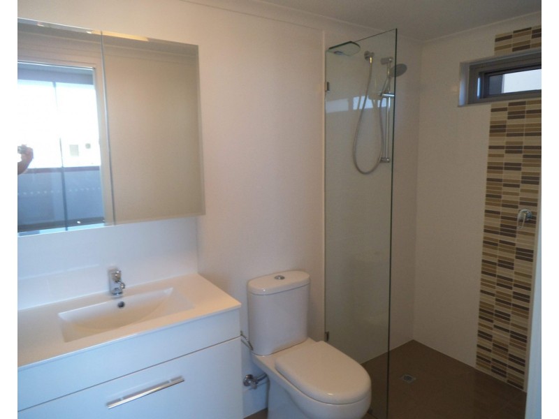 11/11 Kingsmill Street, Chermside QLD 4032