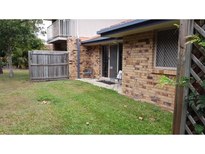 villa @ 11 Waterford Court, Bundall QLD 4217