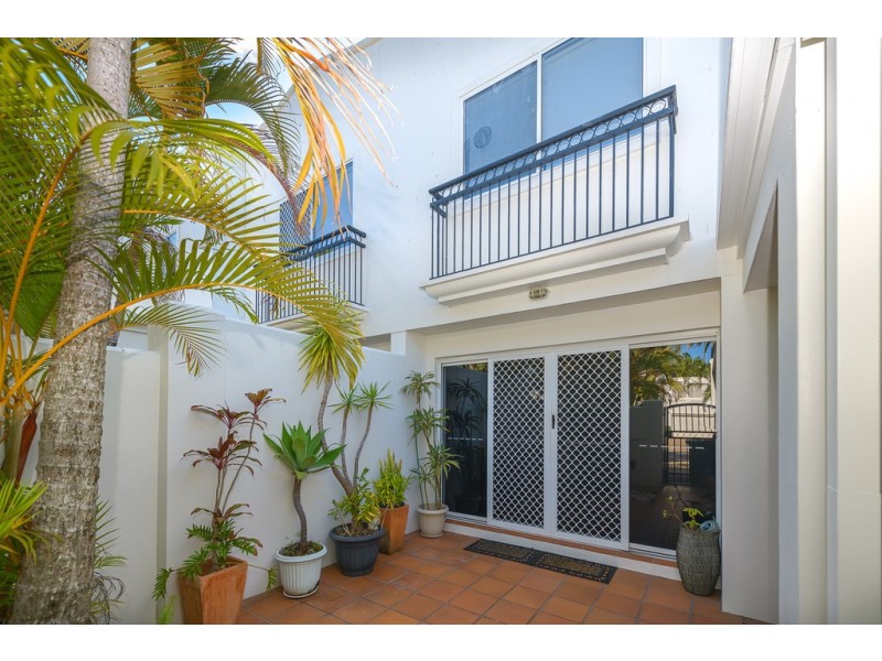 100 Cotlew St. East, Southport QLD 4215