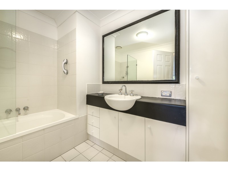 100 Cotlew St. East, Southport QLD 4215