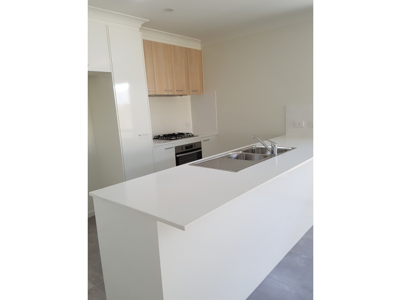 20 Eminence Lane, Bridgeman Downs QLD 4035