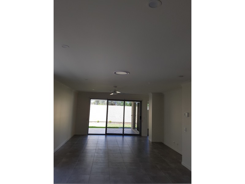 20 Eminence Lane, Bridgeman Downs QLD 4035