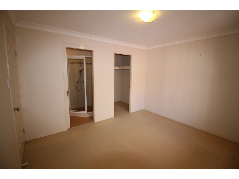 1/2 Jayden Court, Molendinar QLD 4214