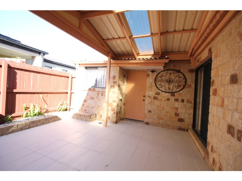 1/2 Jayden Court, Molendinar QLD 4214