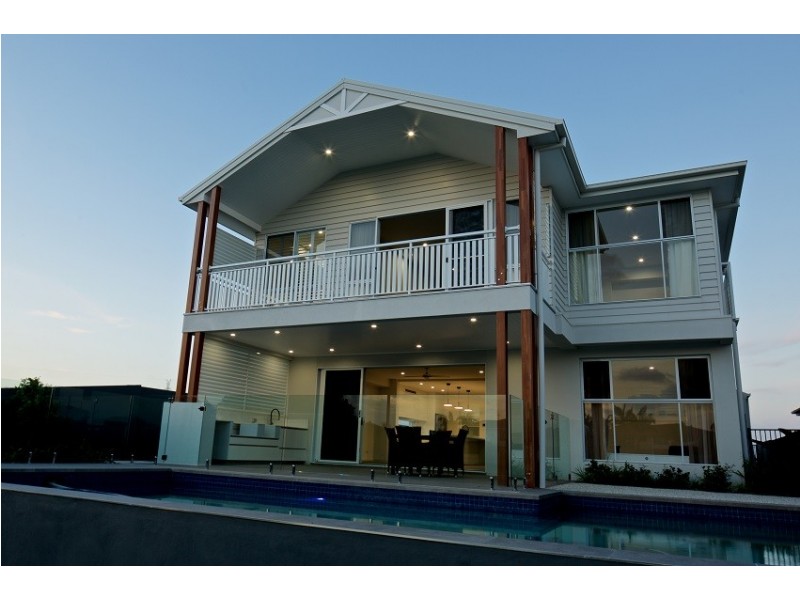 72 Lakeview Boulevard, Mermaid Waters QLD 4218