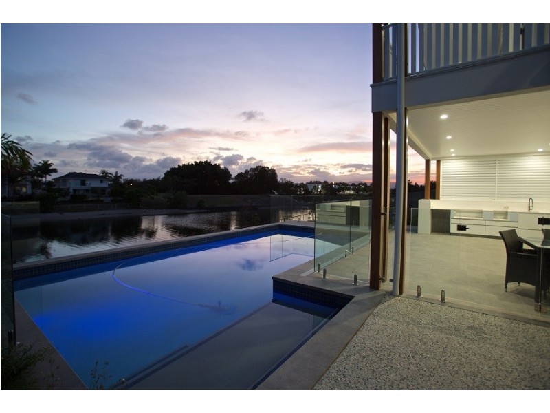 72 Lakeview Boulevard, Mermaid Waters QLD 4218
