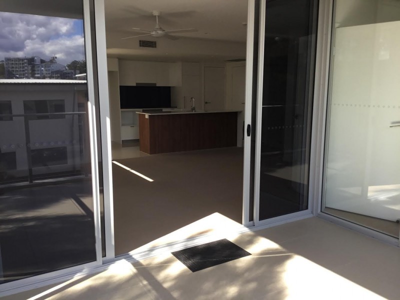 141/33 Lakefront Crescent, Varsity Lakes QLD 4227