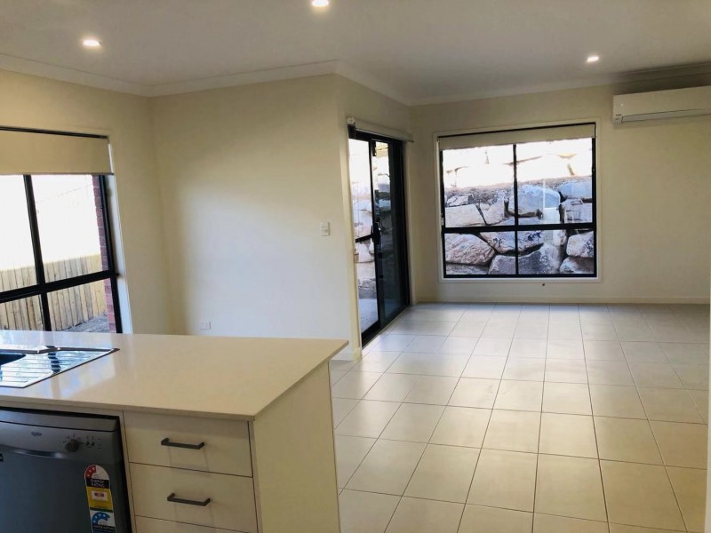 U1/22 Sandy Close, Browns Plains QLD 4118