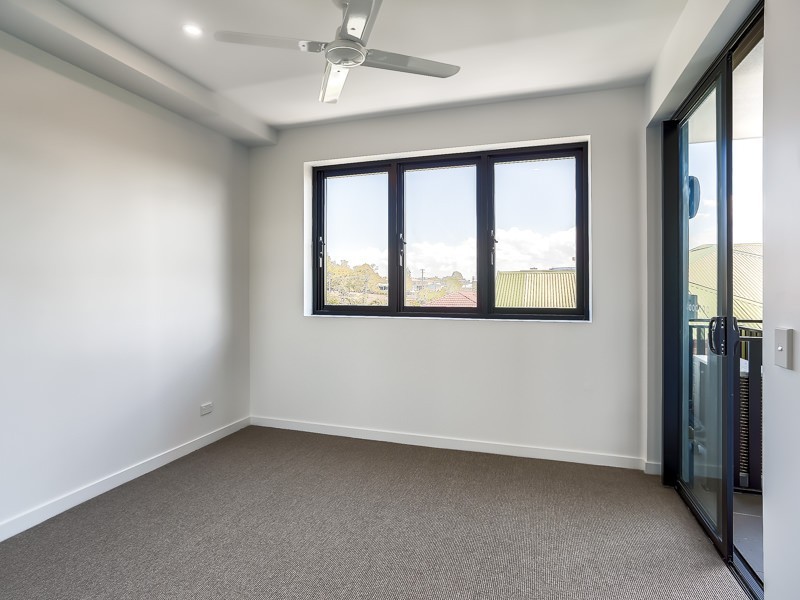 206/27-29 Kingsmill Street, Chermside QLD 4032