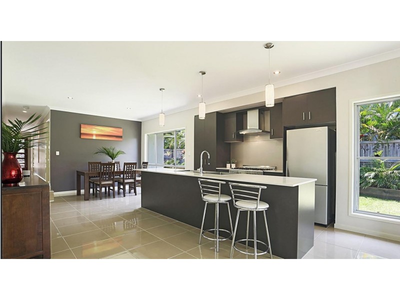 16 Morinda Street, Noosaville QLD 4566