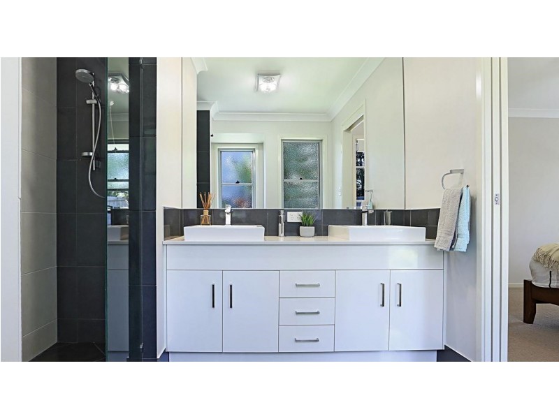 16 Morinda Street, Noosaville QLD 4566