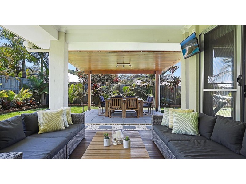 16 Morinda Street, Noosaville QLD 4566