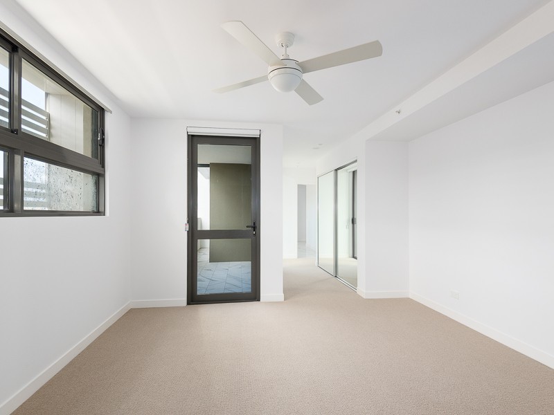 3bd / 70 Carl Street, Woolloongabba QLD 4102